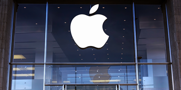 Apple Leads the Global Smartphone Market in 2023