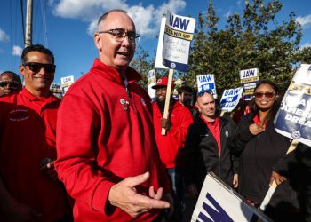 UAW’s Tennessee win fuels backers’ hopes in the South, but some skeptics are unmoved