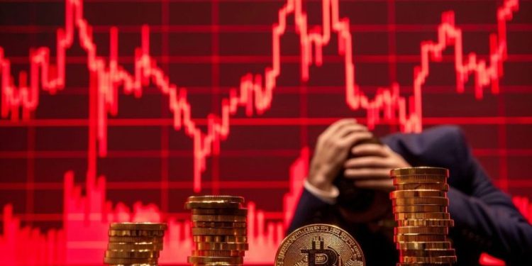 Bitcoin Posts Worst Month Since FTX Collapse Amid Ebbing ETF Euphoria