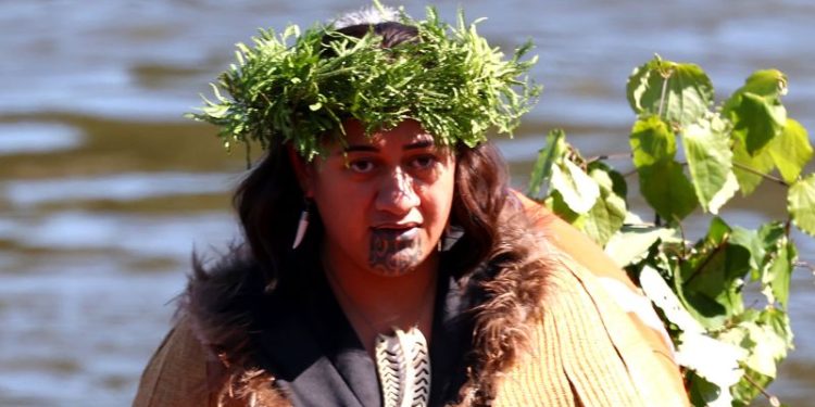 New Maori Queen anointed following the death of her father