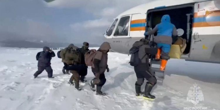More than 100 trapped fishermen rescued from ice floe in Russia’s Far East